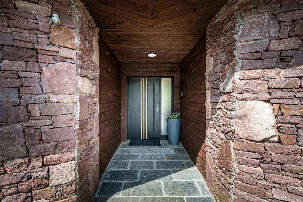 לינאן Heather Lodge With Sea And Mountain Views מראה חיצוני תמונה